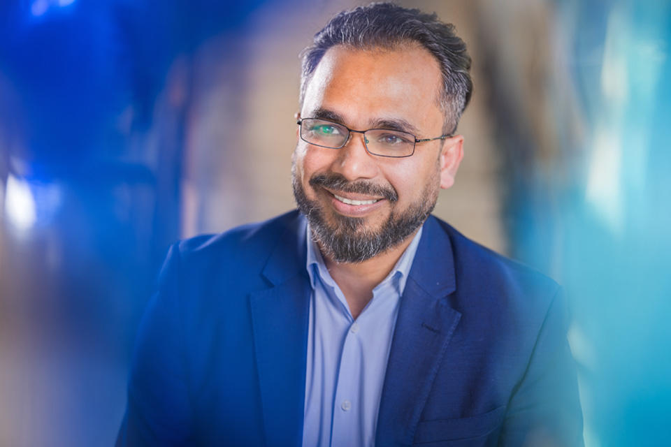 Portrait picture of Abdul Manik